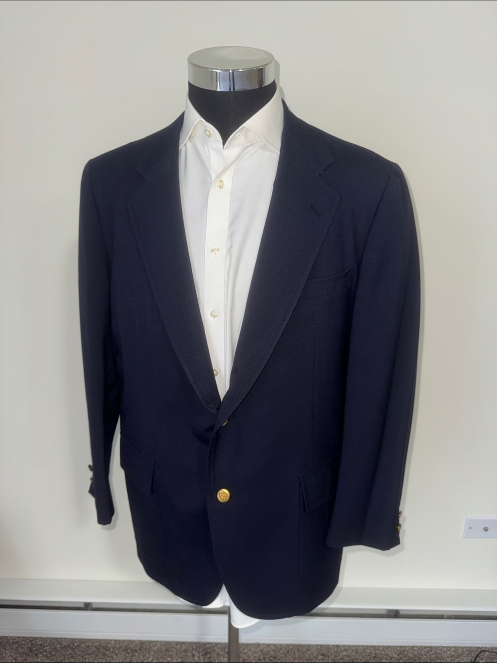 Brooks Brothers mens 44R navy blue gold button 100% wool vintage blazer